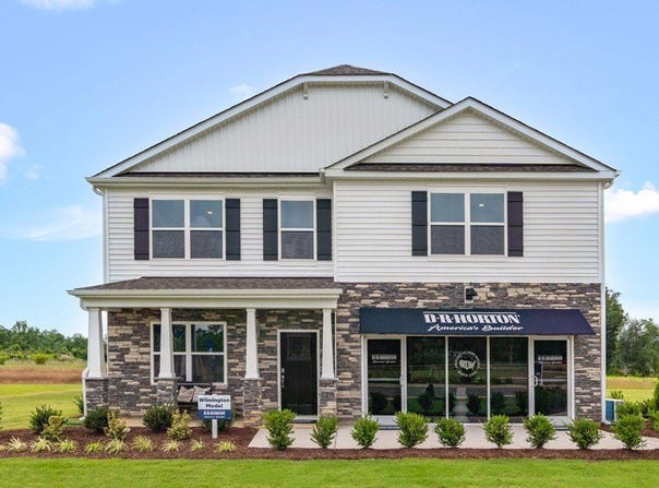 299 Hartfield Avenue, Raeford, NC 28376