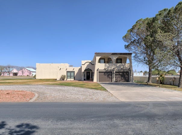 22 Cielo Vista, Anthony, NM 88021