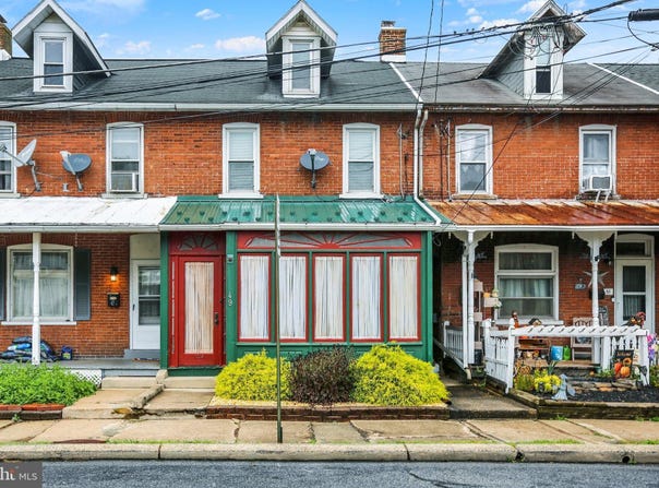 49 E WASHINGTON Street, TOPTON, PA 19562