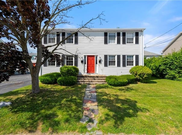 40 Agnes Street, East Providence, RI 02914