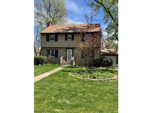 1414 Elm Street, Grinnell, IA 50112