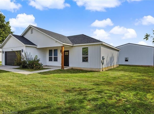 554 S West AVE, Lincoln, AR 72744