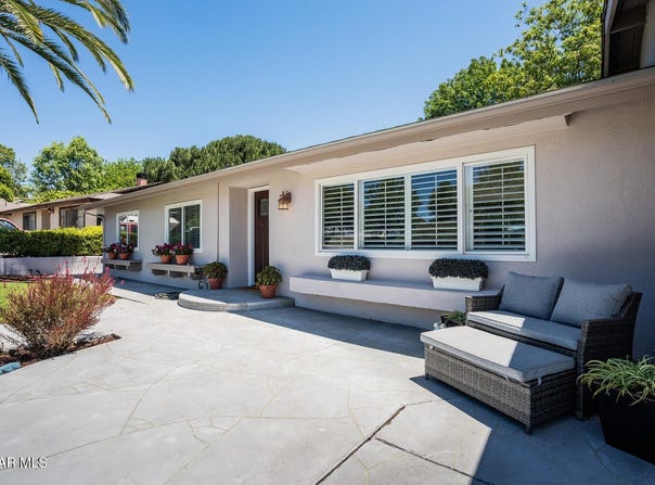 1164 Calle Almendro, Thousand Oaks, CA 91360