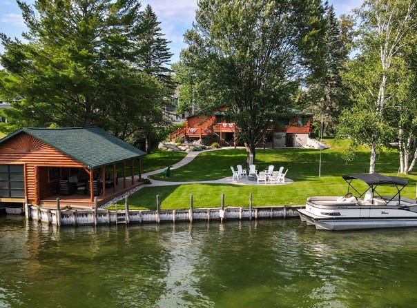 5997 Prospect Street, Indian River, MI 49749