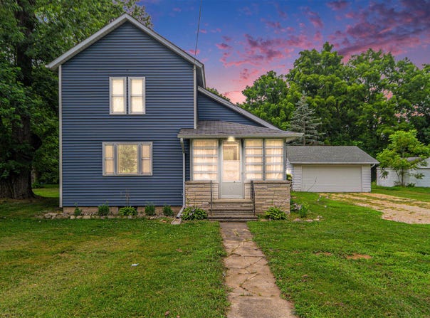 524 S Capital Avenue, Athens, MI 49011