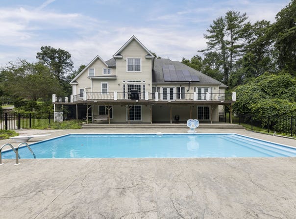 36 Breakneck Hill Road, Killingly, CT 06241