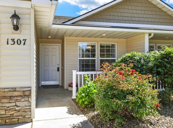 1307 E Willowbrook, Meridian, ID 83642
