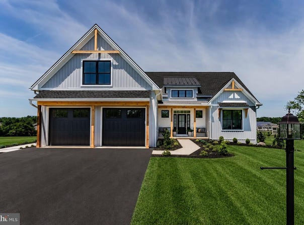 1006 STONEHILL LN, CARLISLE, PA 17015