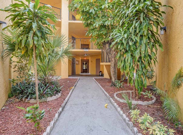 4364 NW 9th Avenue, Deerfield Beach, FL 33064
