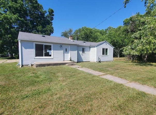 930 W Barney Avenue, Muskegon, MI 49441