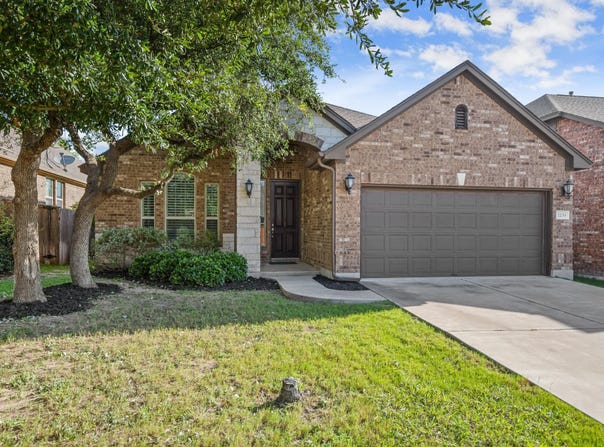 2233 Yaupon Range DR, Leander, TX 78641