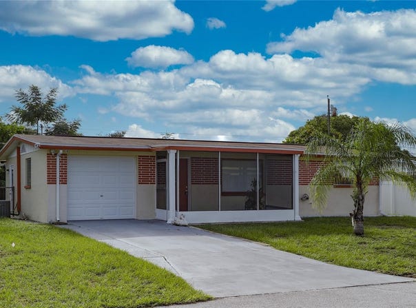 2048 MELODY DRIVE, HOLIDAY, FL 34691