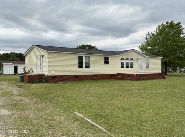 1071 Red Hill Road, Mount Olive, NC 28365