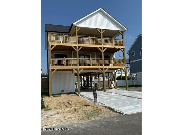 737 Dune Ridge Court, Surf City, NC 28445