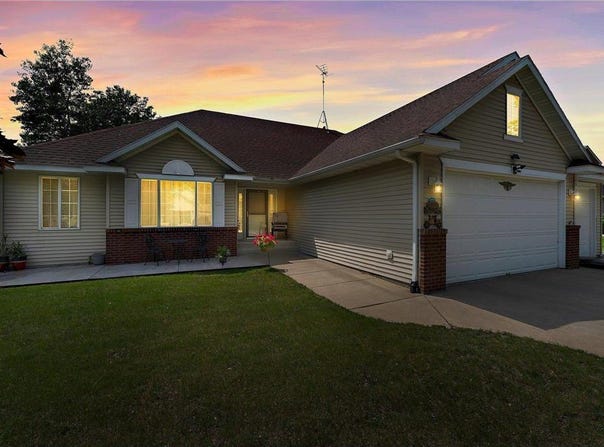 3023 Crescent Ridge Trail, Saint Cloud, MN 56301