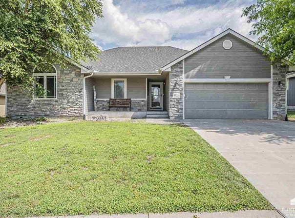 4313 Jane Drive, Manhattan, KS 66502