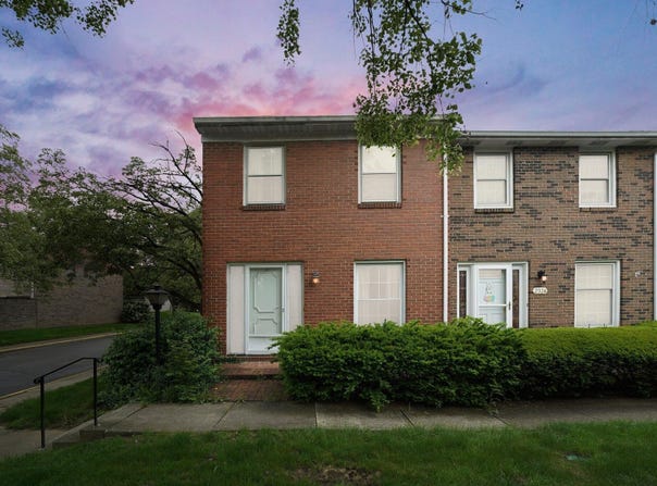 2322 Hardesty Court, Columbus, OH 43204