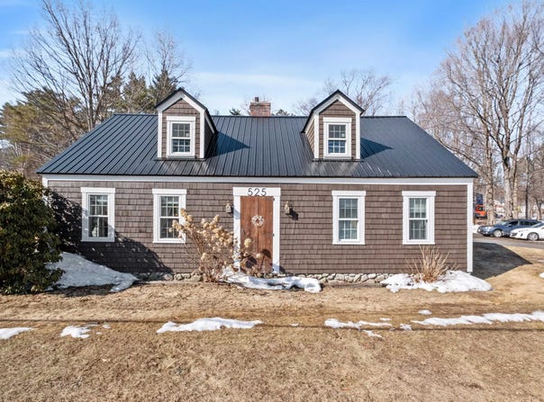 525 Whittier Highway, Moultonborough, NH 03254