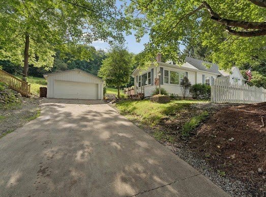 13167 N WAYLAND Road, Meadville, PA 16335