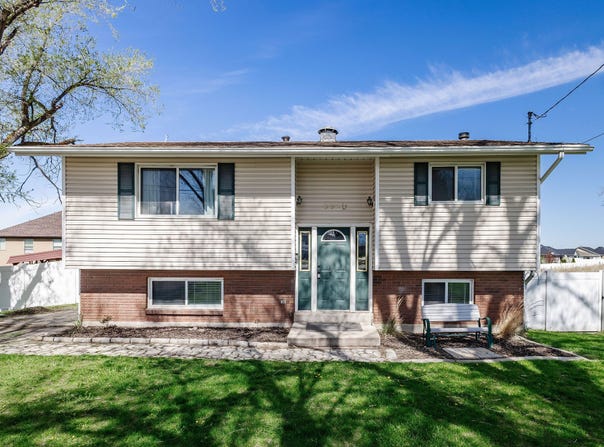3320 NORTH PLAIN CITY Rd W, Plain City, UT 84404