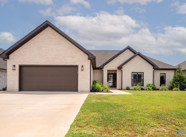 472 Zoey Grace Drive, Rogersville, AL 35652