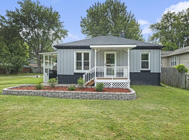 1327 Lamont Avenue NW, Grand Rapids, MI 49504