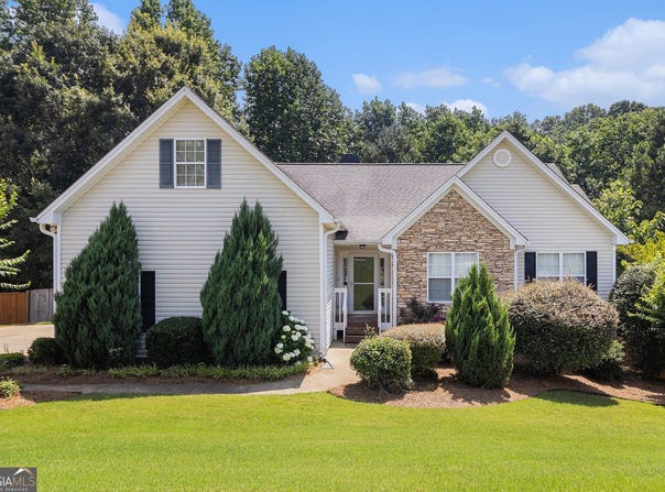 6411 Compass, Flowery Branch, GA 30542