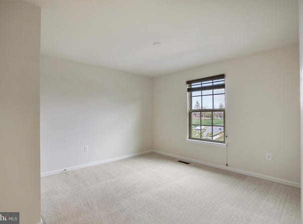 41597 HOFFMAN DRIVE, ALDIE, VA 20105