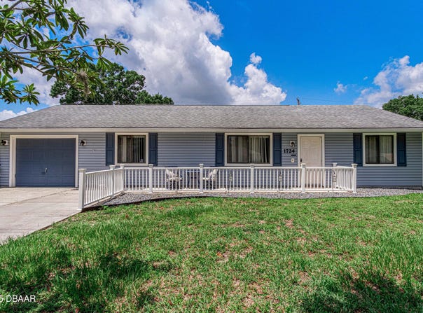 1724 Umbrella Tree Drive, Edgewater, FL 32132