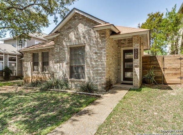 5935 Heather View, San Antonio, TX 78249