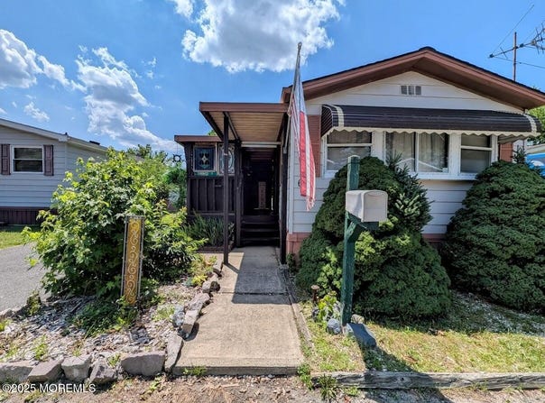 608 Lane G, Holmdel, NJ 07733