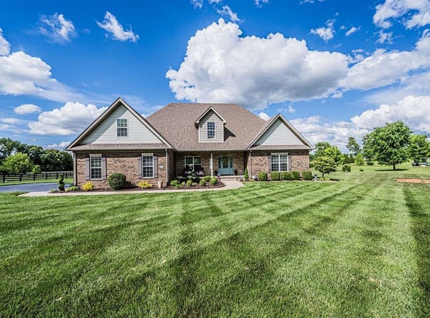 4626 Fairvue Farm Boulevard, Bowling Green, KY 42104