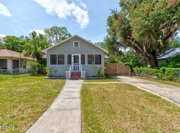 514 Mary Avenue, New Smyrna Beach, FL 32168