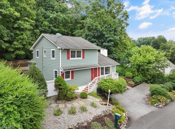 65 Maple Rd, Franklin Boro, NJ 07416-1317