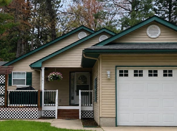 301 S 6th Street, Roscommon, MI 48653