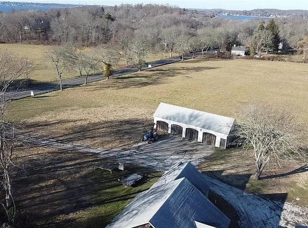 3118 Main Road, Tiverton, RI 02878