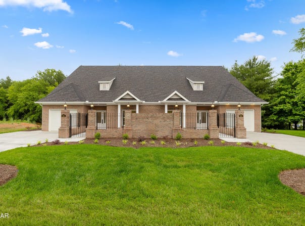 910 Fine Glen Drive, Sevierville, TN 37862