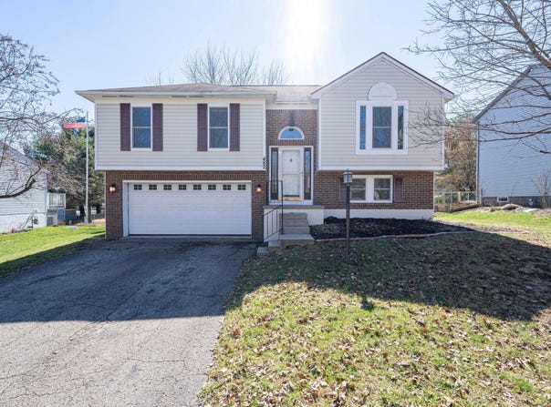 482 Hillview Street, Pickerington, OH 43147