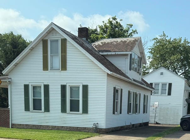 124/126 W 5th Avenue, Lancaster, OH 43130