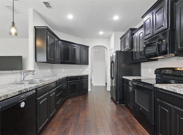 11700 Anna Grace Drive, Fort Worth, TX 76028