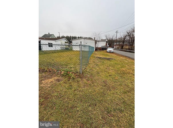 602 W MARKET STREET, WILLIAMSTOWN, PA 17098