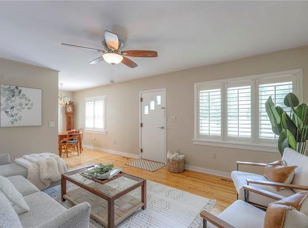 115 NE Green Street, Lee's Summit, MO 64063