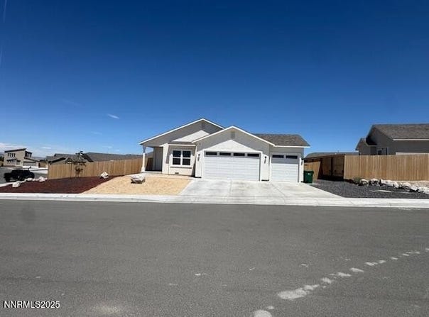 1317 Serenity Circle, Fernley, NV 89408