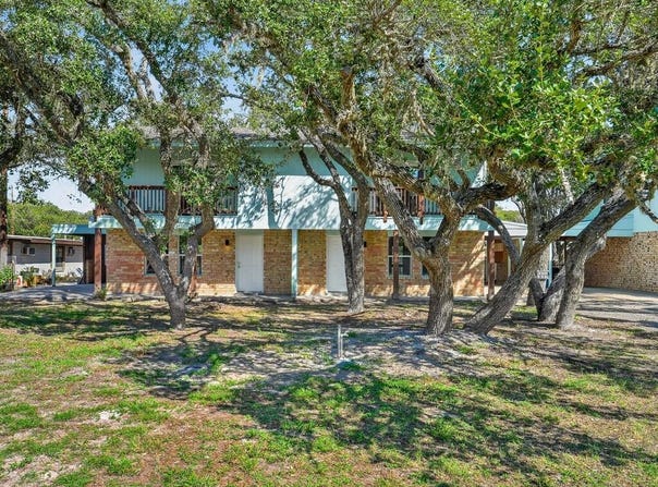 503 Traylor, ROCKPORT, TX 78382