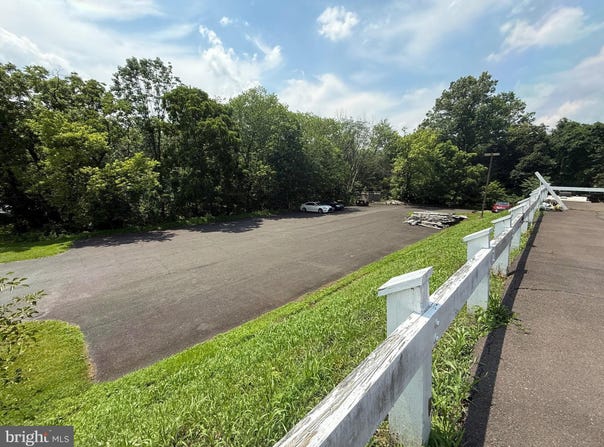 10 BEULAH ROAD, DOYLESTOWN, PA 18901