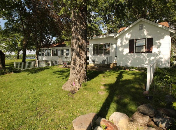 162 Pillsbury Point, Arnolds Park, IA 51331