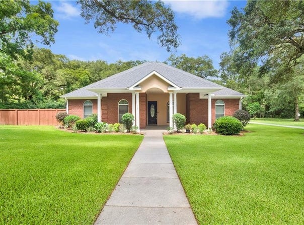 4340 Hamilton Oaks Lane, Mobile, AL 36695