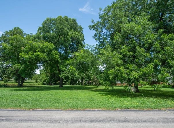 E Catalpa Street, Lexington, OK 73051