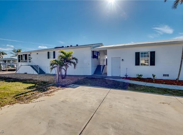 14 Nancy Lane, Fort Myers Beach, FL 33931