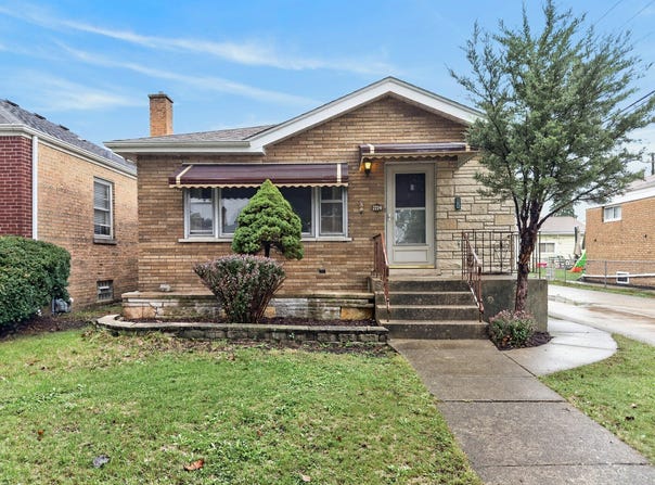 2224 Park Avenue, North Riverside, IL 60546